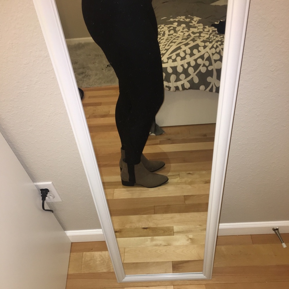 Booties - Picture 3 of 4